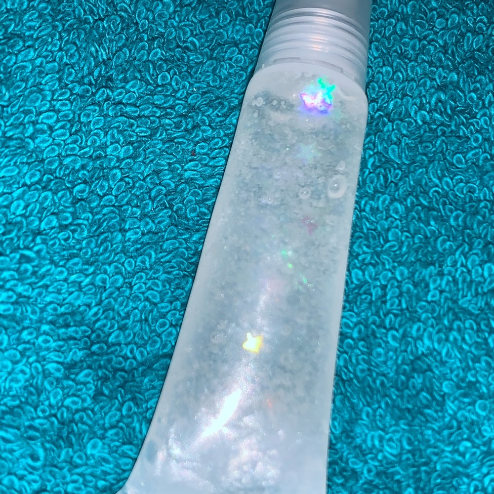 Astra lip gloss STRAWBERRY SCENTED